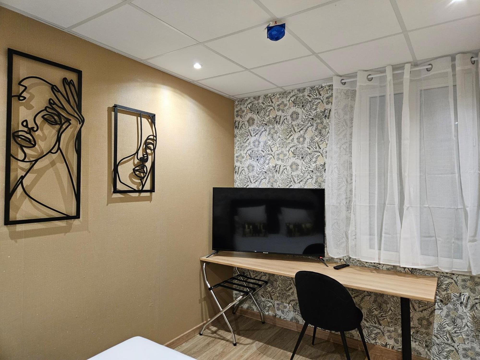 Hotel L'Europeen Tarbes Eksteriør billede