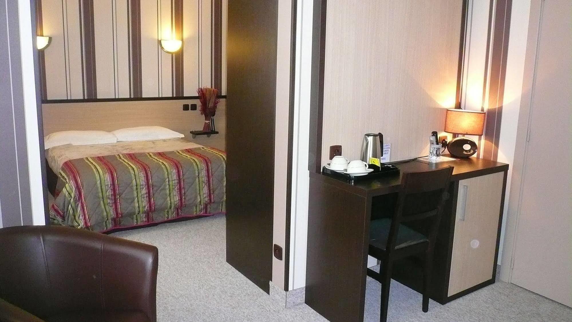 Hotel L'Europeen Tarbes Eksteriør billede