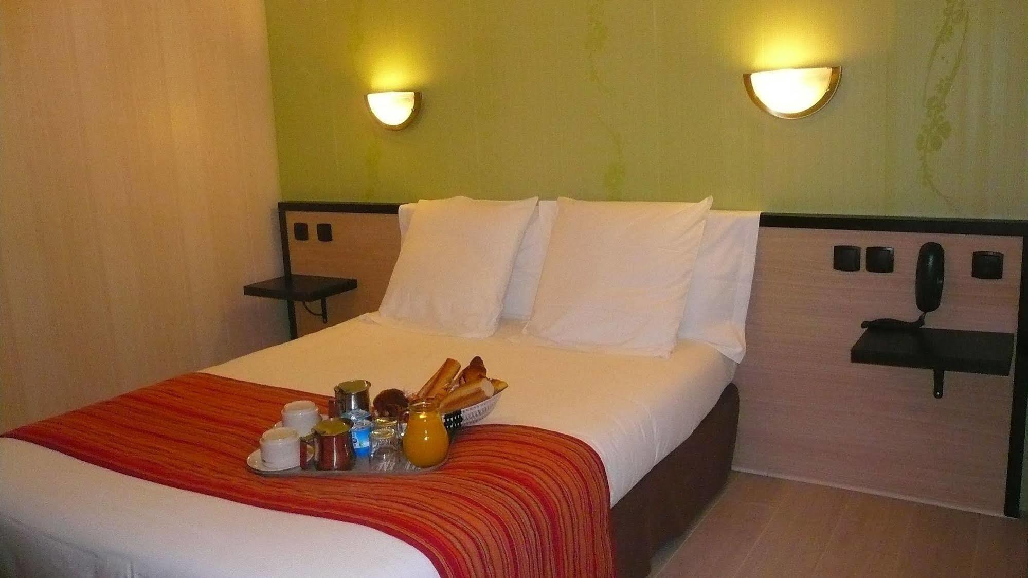 Hotel L'Europeen Tarbes Eksteriør billede