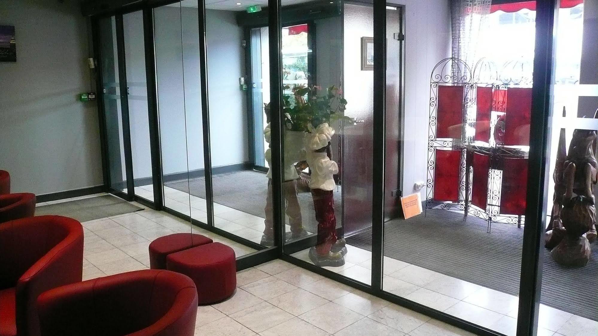 Hotel L'Europeen Tarbes Eksteriør billede